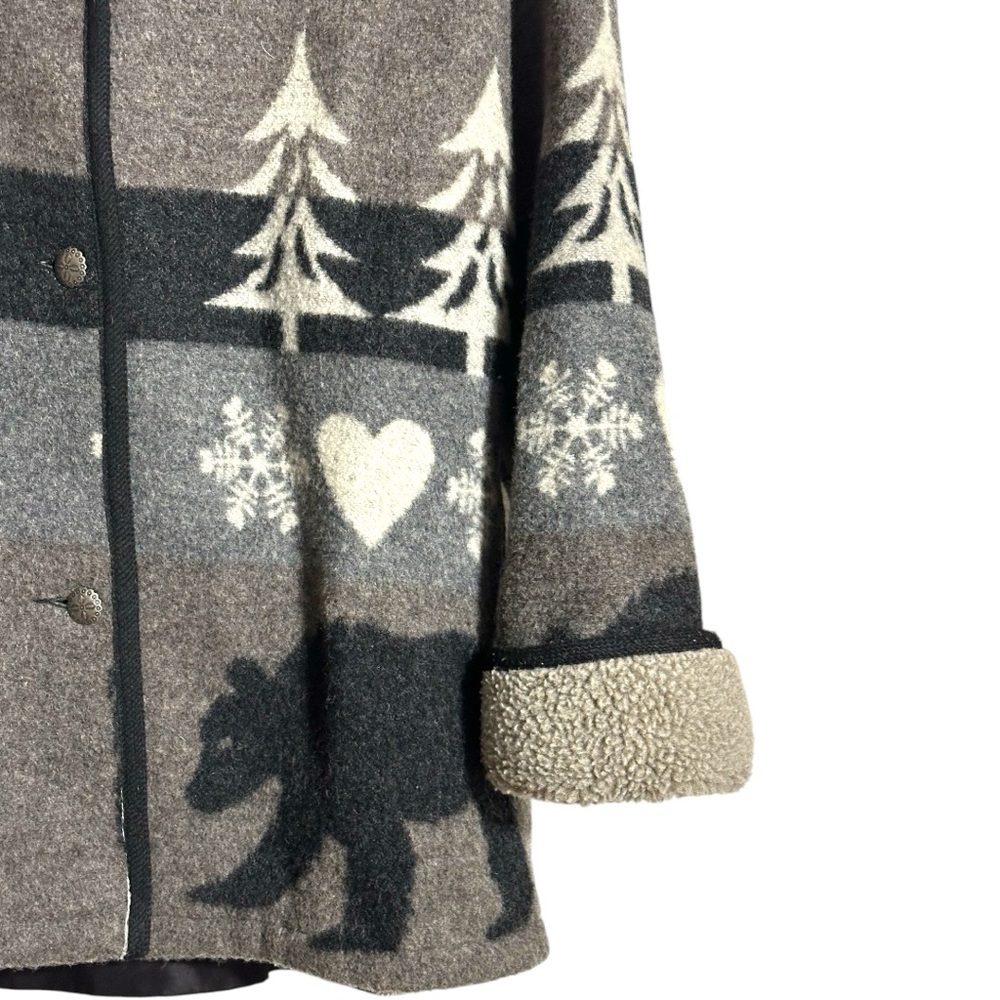 Gallery Vintage 80’s Wool Blend Gray Black Bear Snowflake Tree Scene Lined Coat - Picture 6 of 13